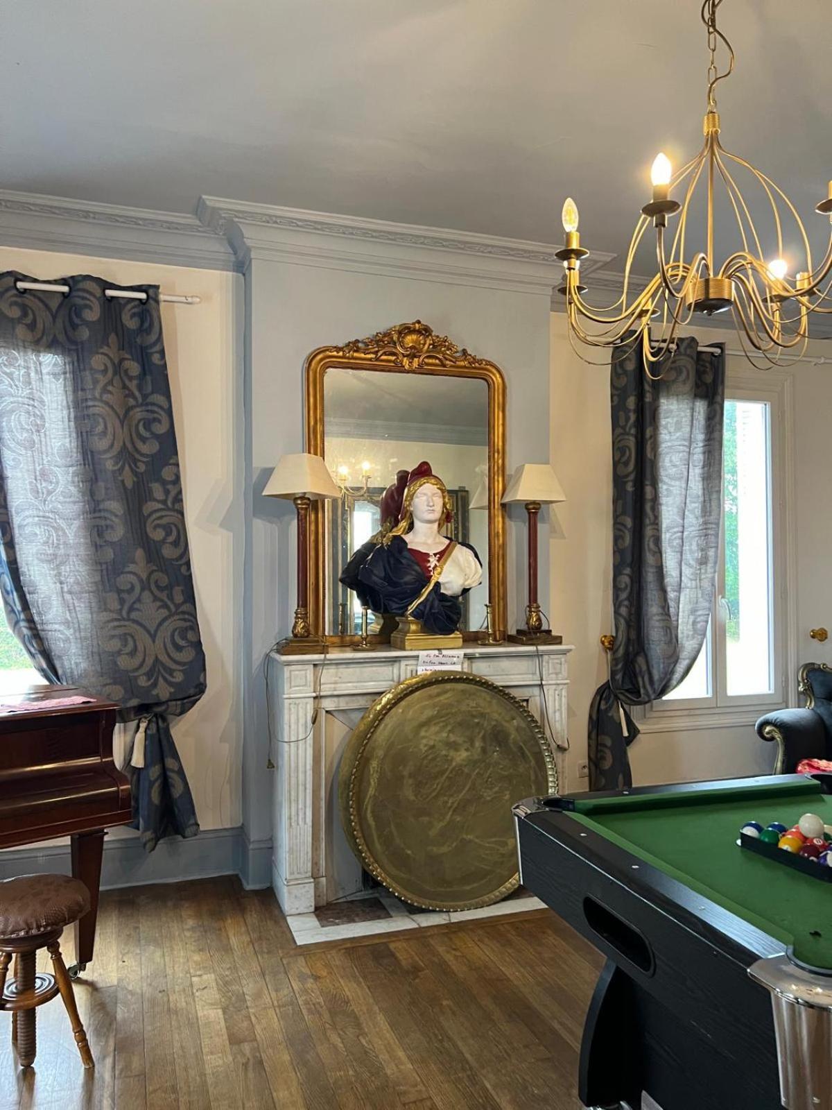 Le Manoir De La Baronnie Villa Norrey-en-Auge Eksteriør billede